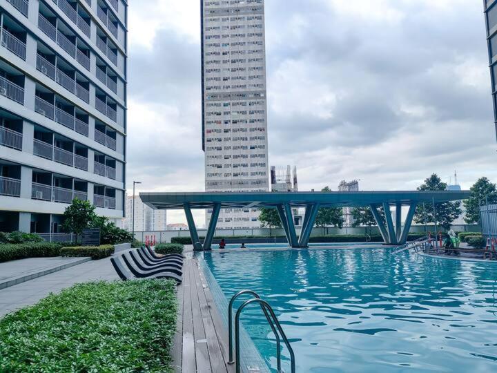 1Br Unit Condotel W Balcony Fame Residences #Fm64 Manila Exterior photo